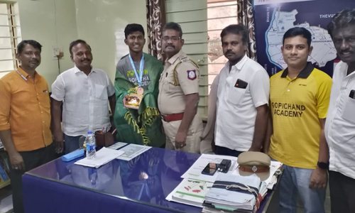 பாரா பேட்மிட்டன் போட்டியில்   வெண்கலப் பதக்கம் பெற்று சாதனை