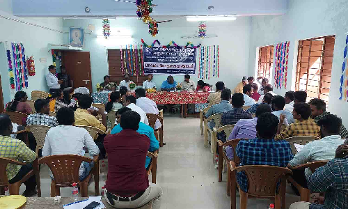 நிலுவை மனுக்களை காரணம் சொல்லி  பணியாளர்கள் மீது எடுக்கப்படும் ஒழுங்கு நடவடிக்கையை கைவிட வேண்டும்  -தமிழ்நாடு நில அளவை அலுவலர்கள் கூட்டத்தில் தீர்மானம்