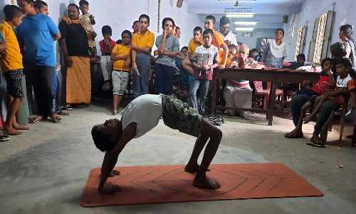 தென்காசியில் தேசிய நூலக வார விழாவில் யோகா போட்டி