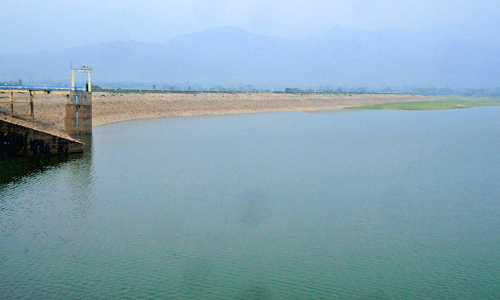 களக்காட்டில் கண்ணாமூச்சி காட்டும் பருவமழை - பச்சையாறு அணை- குளங்கள் நிரம்பாததால் விவசாயிகள் ஏமாற்றம்