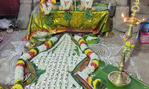 ஜெம்புகேஸ்வரர் அகிலாண்டேஸ்வரி அம்மன் கோவிலில் 1008 சங்காபிஷேகம்