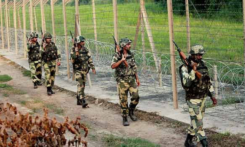 எல்லையில் ஊடுருவிய பாகிஸ்தானை சேர்ந்தவர் சுட்டுக்கொலை