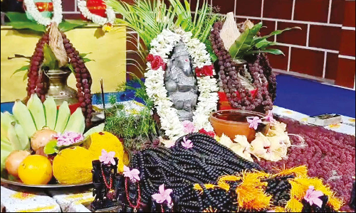 திருமண தடைகளை நீக்கும் கருங்காலி மாலை