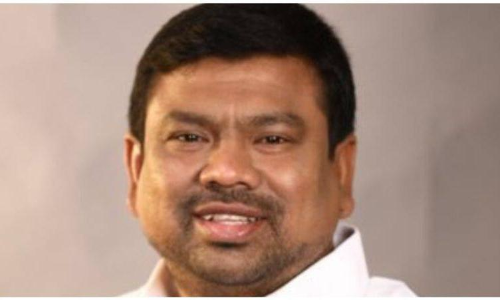 காரைக்குடி-தூத்துக்குடி ரெயில் பாதையை செயல்படுத்த வேண்டும்