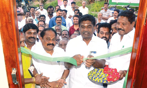 நூலக கட்டிடத்தை திறந்து வைத்த எம்.எல்.ஏ.