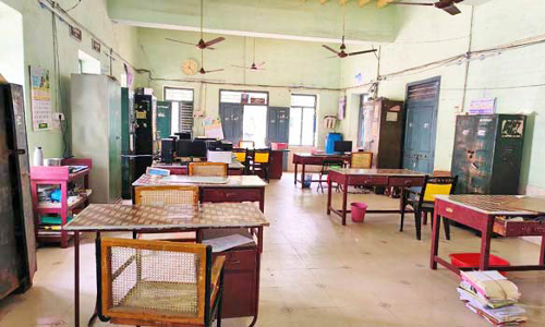 ஊரக வளர்ச்சி துறையினர் வேலை நிறுத்த போராட்டம்