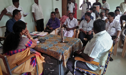 கொடுமுடி பேரூராட்சிக்கு சொந்தமான கடைகள் ரூ.9.48 லட்சத்துக்கு ஏலம்