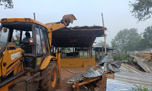 அனுமதியின்றி செயல்பட்ட 15 இறைச்சி கடைகள் அகற்றம்