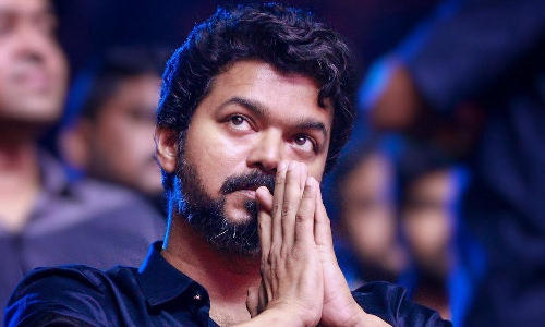 காரால் வந்த புதிய பிரச்சினை.. விஜய்க்கு அபராதம் விதித்த போலீசார்..