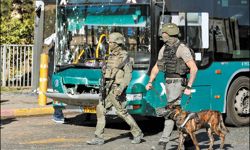 ஜெருசலேமை உலுக்கிய இரட்டை குண்டு வெடிப்பில் ஒருவர் பலி: 21 பேர் படுகாயம்