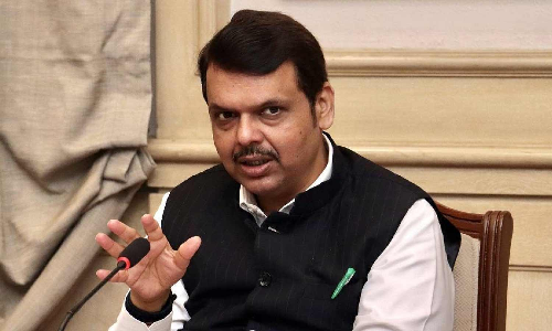 மகாராஷ்டிராவில் எந்த கிராமமும் கர்நாடகத்துடன் இணையாது: பசவராஜ் பொம்மைக்கு, பட்னாவிஸ் பதிலடி