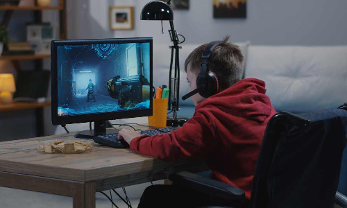 குழந்தைகளிடம் மூர்க்கக் குணத்தை உண்டாக்கும் ஆன்லைன் விளையாட்டு