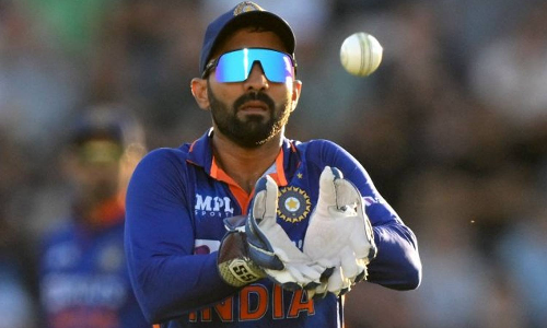 சர்வதேச கிரிக்கெட் போட்டியில் இருந்து தினேஷ் கார்த்திக் ஓய்வா? இன்ஸ்டாகிராம் பதிவால் குழப்பம்