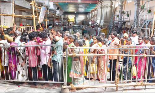சமயபுரம் மாரியம்மன் கோவிலில் சிறப்பு வழிபாடு