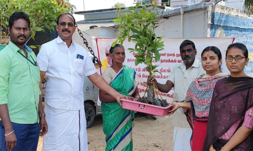 நாமக்கல் வட்டார விவசாயிகளுக்கு  இலவச மரக்கன்றுகள் விநியோகம்