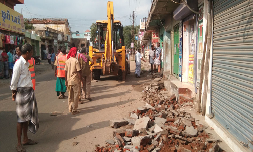 மங்கலம்பேட்டை மெயின் ரோடு கடைவீதி பகுதிகளில் ஆக்கிரமிப்புகள் அகற்றம்