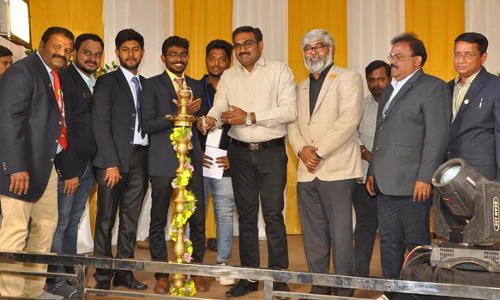 நூலக துறை சார்பில்   வழிகாட்டி கருத்தரங்கம்