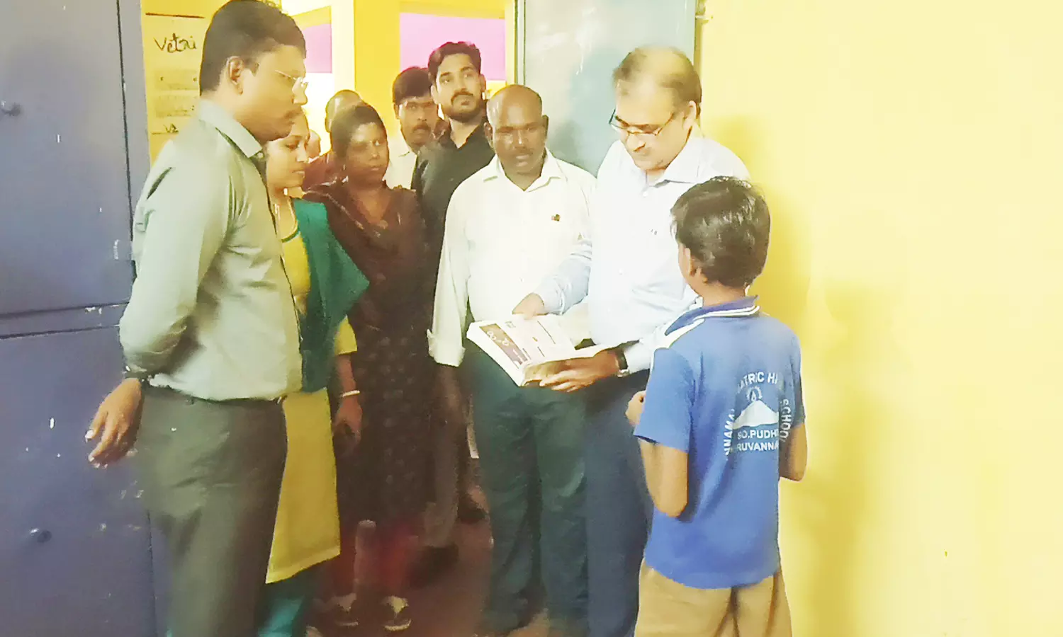 மாணவர் விடுதிகளில் முதன்மை செயலாளர் ஆய்வு மாணவர் விடுதிகளில் முதன்மை செயலாளர் ஆய்வு