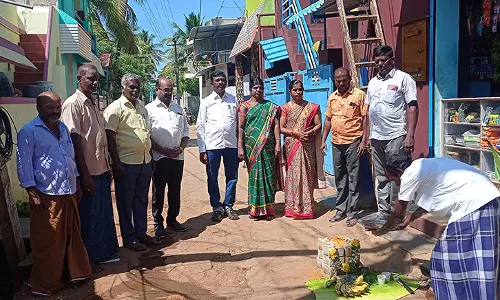 ஆலங்குளம் அண்ணா நகரில் ரூ.27 லட்சத்தில் பேவர் பிளாக் சாலை - பேரூராட்சி தலைவர் தொடங்கி வைத்தார்