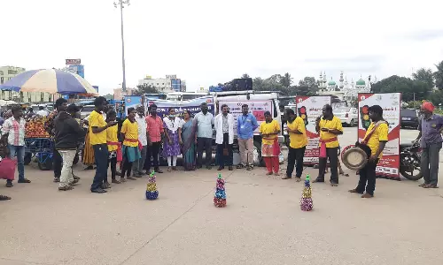 தேன்கனிக்கோட்டையில்   எய்ட்ஸ் தடுப்பு விழிப்புணர்வு பிரசாரம்
