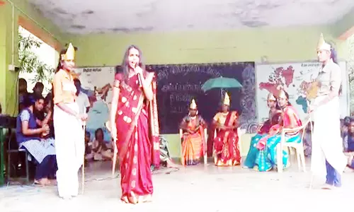 கலை விழாவில் அசத்திய மாணவிகள்