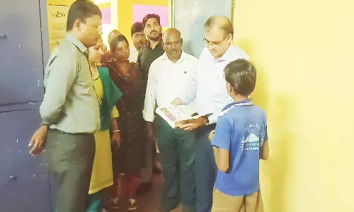 மாணவர் விடுதிகளில் முதன்மை செயலாளர் ஆய்வு