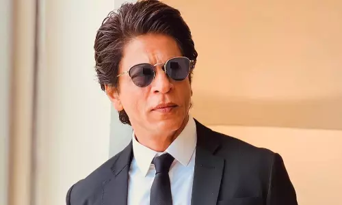 மீண்டும் ஷாருக்கான் படத்தில் நடனமாடிய பிரபல நடிகை