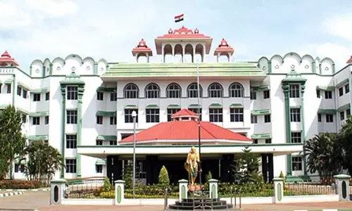 கோயில் நிலத்தில் சடலங்களை புதைக்க அனுமதிக்க முடியாது- நீதிமன்றம்