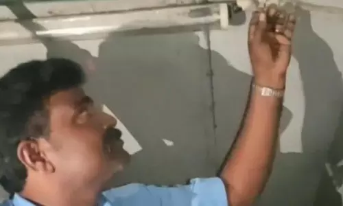 திருவள்ளூர் அருகே அரசு பஸ்சில் திடீரென்று புகை வந்ததால் பரபரப்பு