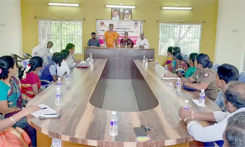 குழந்தைகள் பாதுகாப்பு குழு கூட்டம்