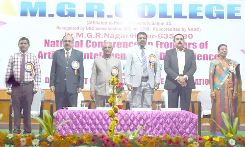 ஓசூர் எம்.ஜி.ஆர். கல்லூரியில்  கணினி அறிவியல் துறை சார்பில் தேசிய கருத்தரங்கு