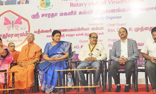 சாரதா கல்லூரியில் தன்னம்பிக்கை உரை நிகழ்ச்சி