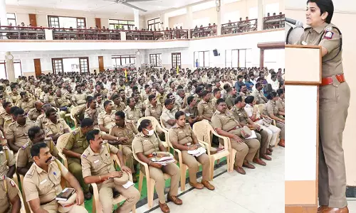 நெல்லை மாவட்டத்தில்  நாளை இரண்டாம் நிலை காவலருக்கான தேர்வு -7321 பேர் எழுதுகின்றனர்