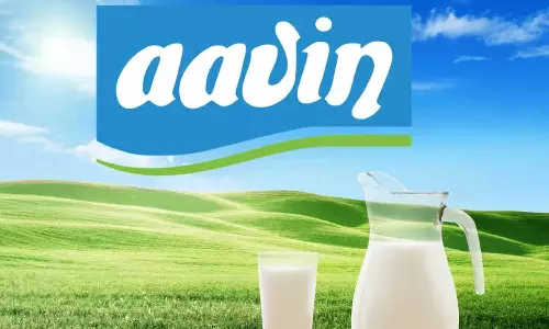 ஆதி திராவிடா், பழங்குடியினா் ஆவின் பாலகம் அமைக்க மானியம்