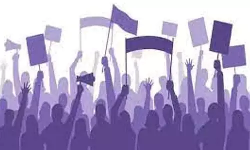 சத்துணவு ஊழியர்கள் பேரணி