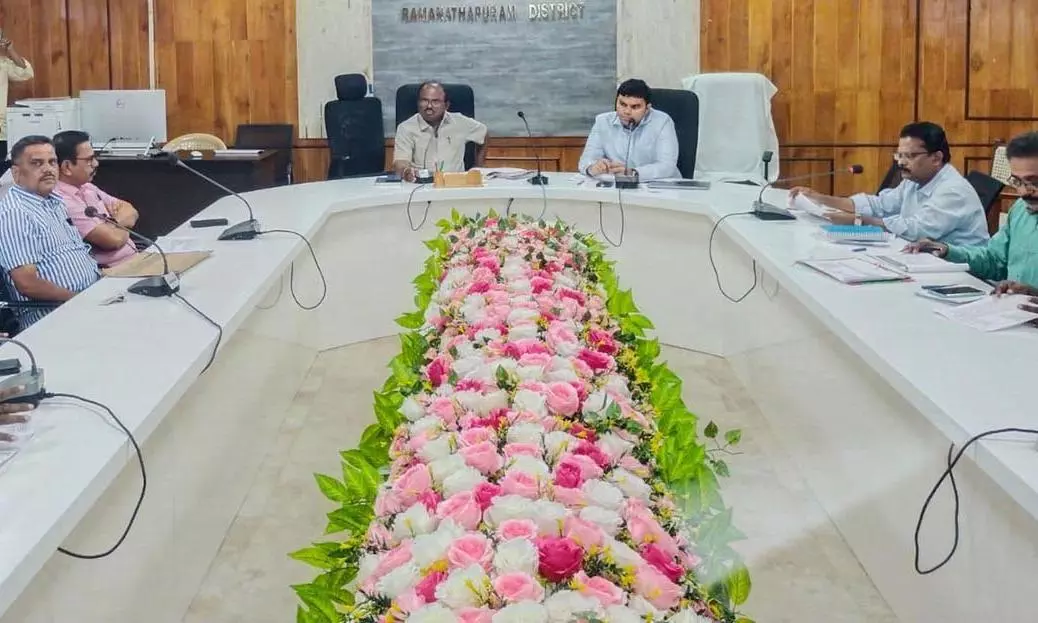 தேவையில்லாத இடங்களில் வேகத்தடை; அரசு பணம் வீணடிப்பு தேவையில்லாத இடங்களில் வேகத்தடை; அரசு பணம் வீணடிப்பு