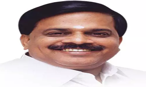 கன்னியாகுமரியில் நிறுத்தி வைக்கப்பட்டுள்ள 2 அதி நவீன படகுகளையும் உடனே இயக்க வேண்டும் - தளவாய்சுந்தரம் எம்.எல்.ஏ. வலியுறுத்தல்