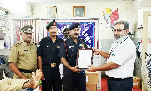 வேலூரில் என்.சி.சி. மாணவர்கள் ரத்த தானம்