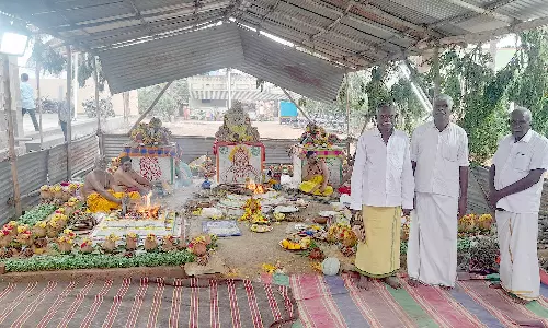 பூமி சமுத்திரம் கிராமத்தில் உள்ள   பூனாட்சி அம்மன்-கற்பக விநாயகர் கோவில் கும்பாபிஷேக விழா