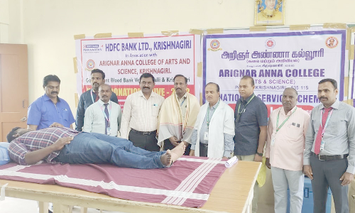 அறிஞர் அண்ணா கல்லூரியில்  நாட்டு நலப்பணித் திட்டம் சார்பில் ரத்ததான முகாம்