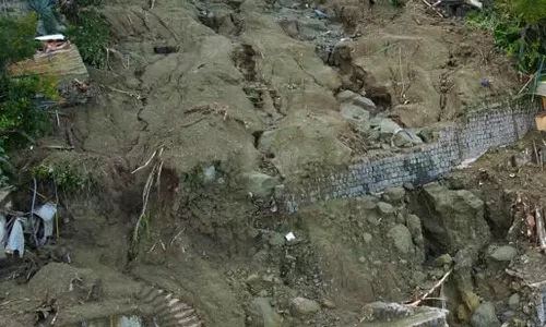 இத்தாலியில் நிலச்சரிவில் சிக்கி 7 பேர் பலி