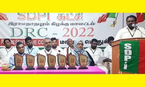 ஊராட்சிகளுக்கு உடனடியாக நிதி வழங்ககோரி தீர்மானம்