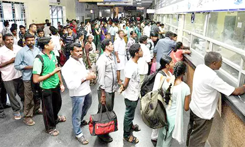 தஞ்சை- திருச்சி இடையே ரெயில்களில் குறைந்த கட்டணம் நிர்ணயம் செய்ய வேண்டும்