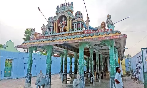 எட்டயபுரம் அம்மன் கோவிலில் நகை- பொருட்கள் திருட்டு