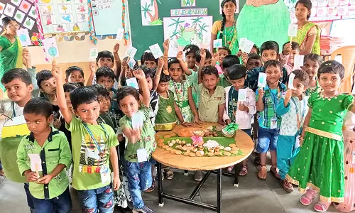 ட்ரஷர் ஐலண்ட் பள்ளியில் தேங்காய் தின விழா