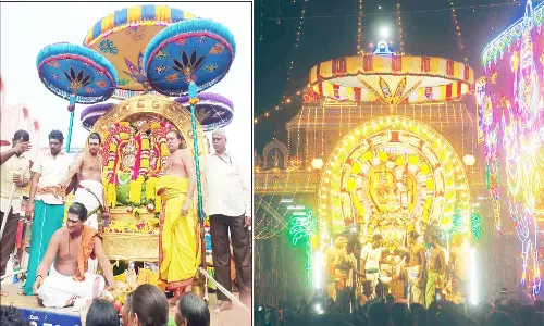 தங்க சூரிய பிரபை வாகனத்தில் சாமி வீதி உலா