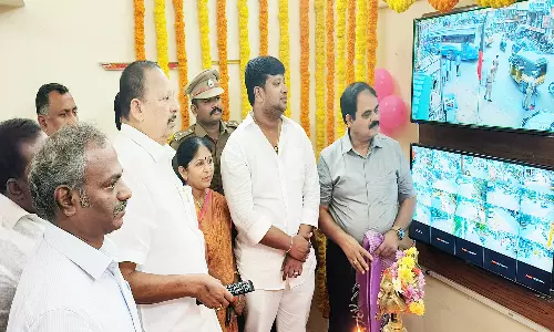 வாலாஜா நகராட்சி பகுதியில் 73 சி.சி.டி.வி. கேமராக்கள் பொருத்தி கண்காணிப்பு