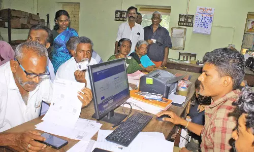 மின் இணைப்பு எண்ணுடன் ஆதார் எண் இணைப்பு: நெல்லை, தென்காசி மாவட்டங்களில் 103 மையங்களில் சிறப்பு முகாம்கள்