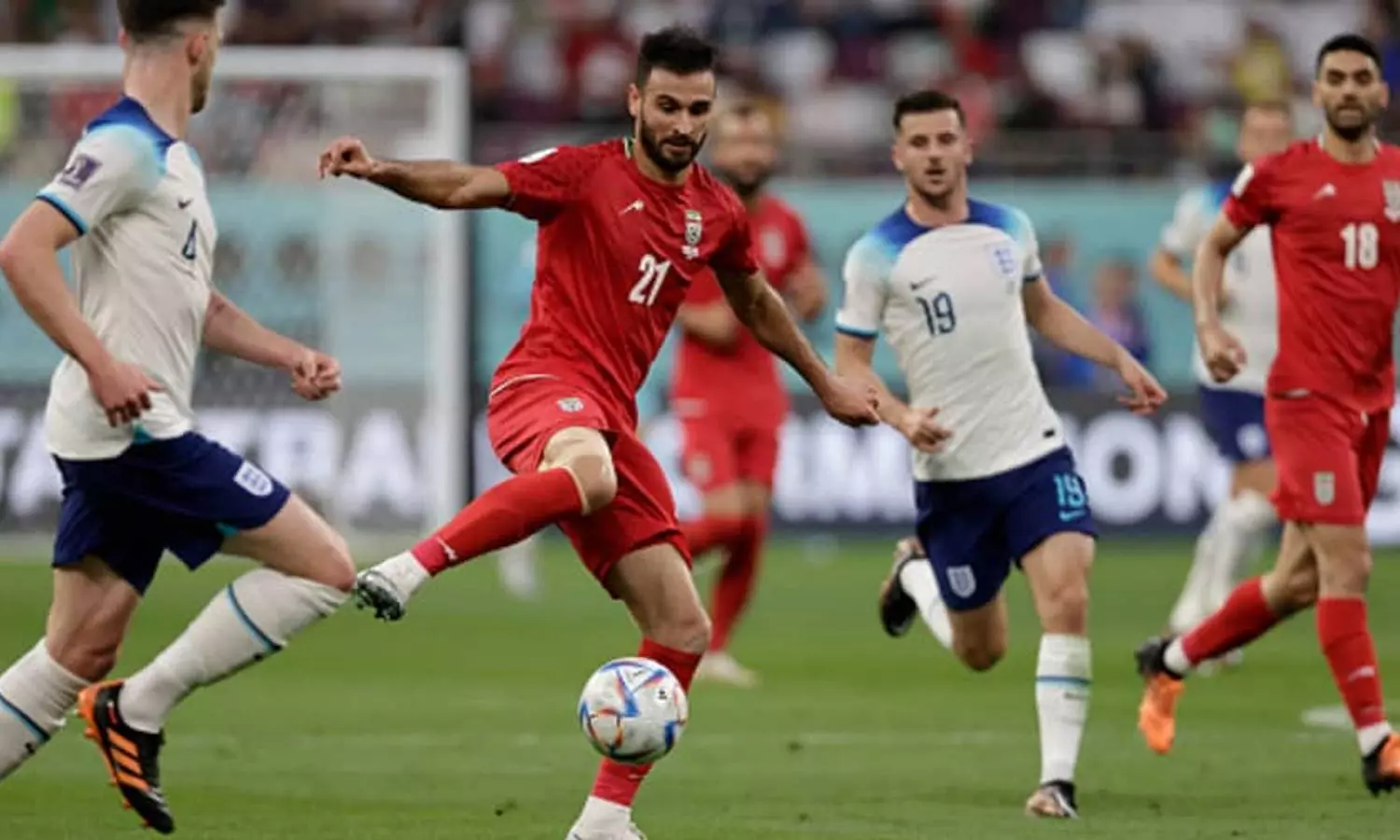 அமெரிக்காவை வீழ்த்தி ஈரான் சாதனை படைக்குமா? இன்று நள்ளிரவு மோதல் அமெரிக்காவை வீழ்த்தி ஈரான் சாதனை படைக்குமா? இன்று நள்ளிரவு மோதல்