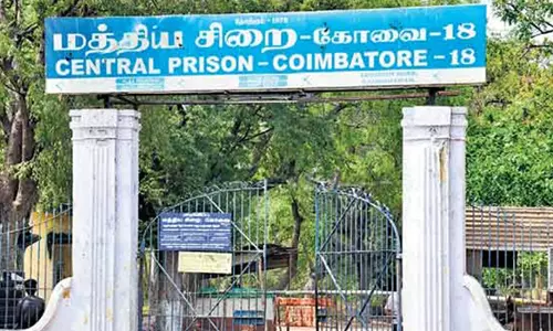 நாமக்கல் கோர்ட்டில் ஆஜர்படுத்தப்பட்ட யுவராஜ் மீண்டும் கோவை சிறையில் அடைப்பு